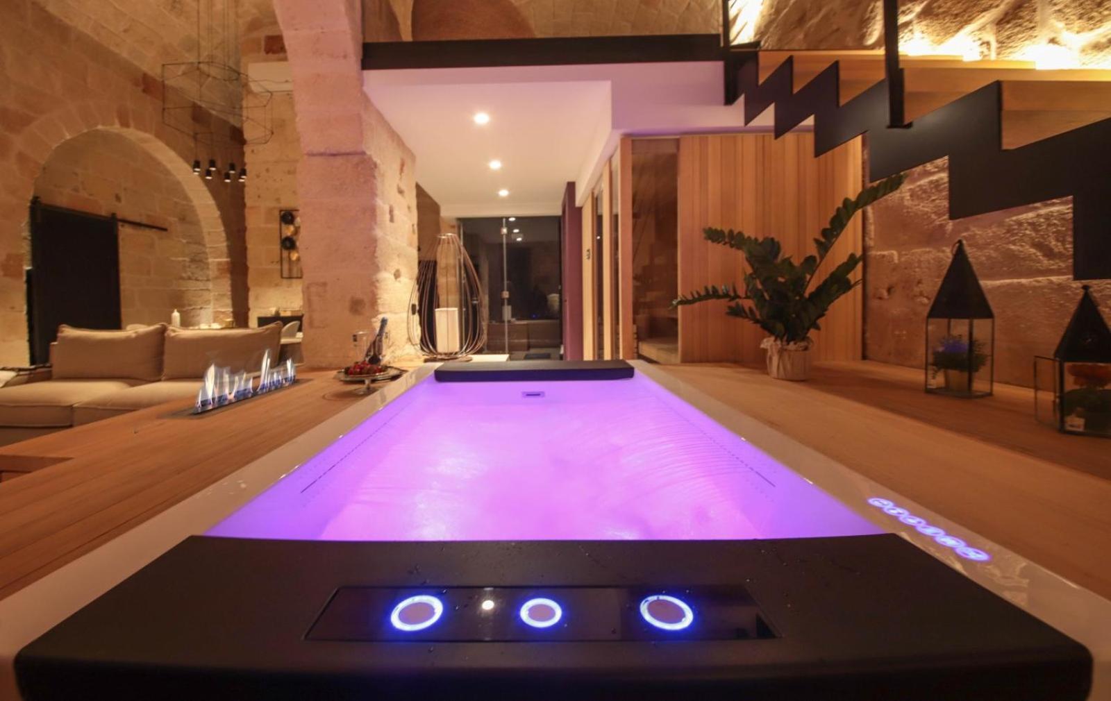 Suite & Spa Via Veneto モノーポリ エクステリア 写真