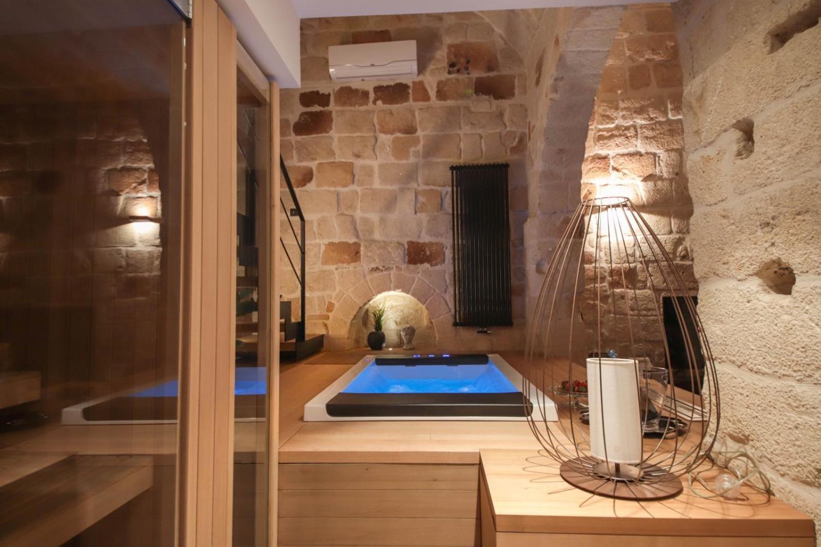 Suite & Spa Via Veneto モノーポリ エクステリア 写真